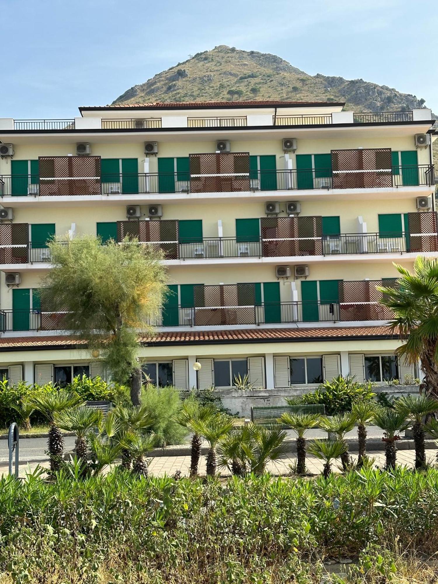 Hotel Germania Praia a Mare Exterior foto