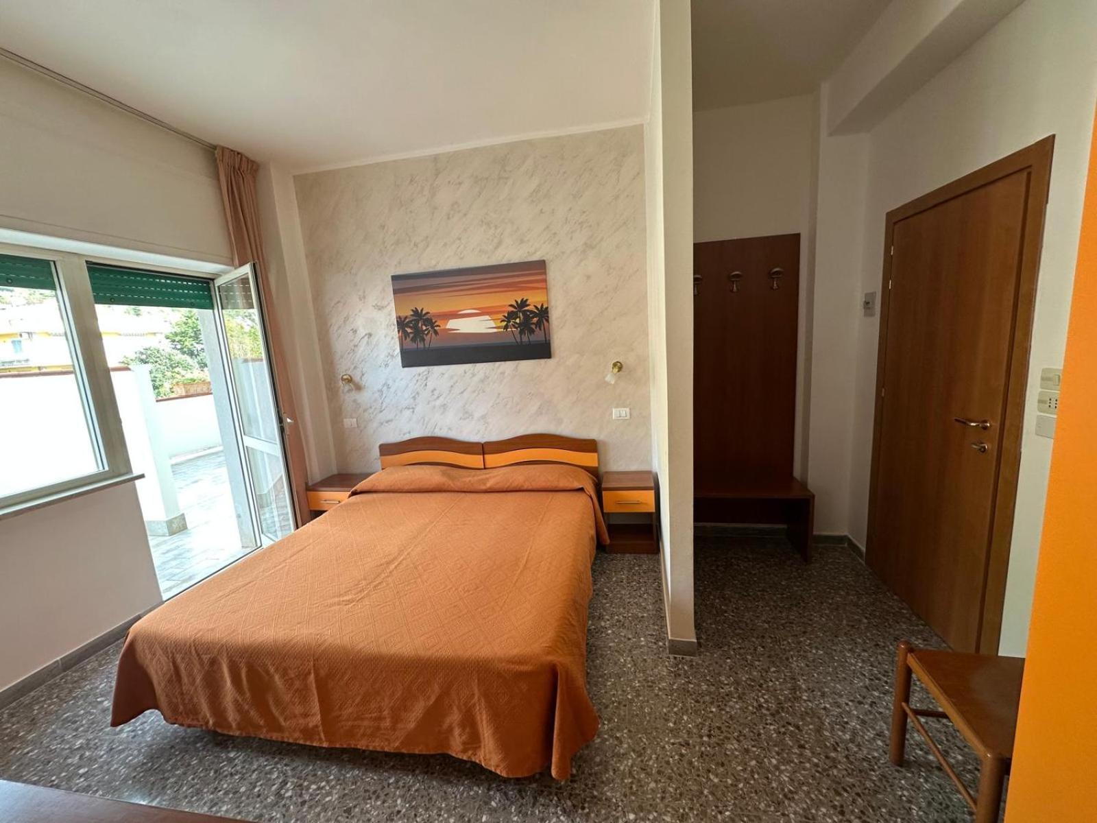 Hotel Germania Praia a Mare Exterior foto