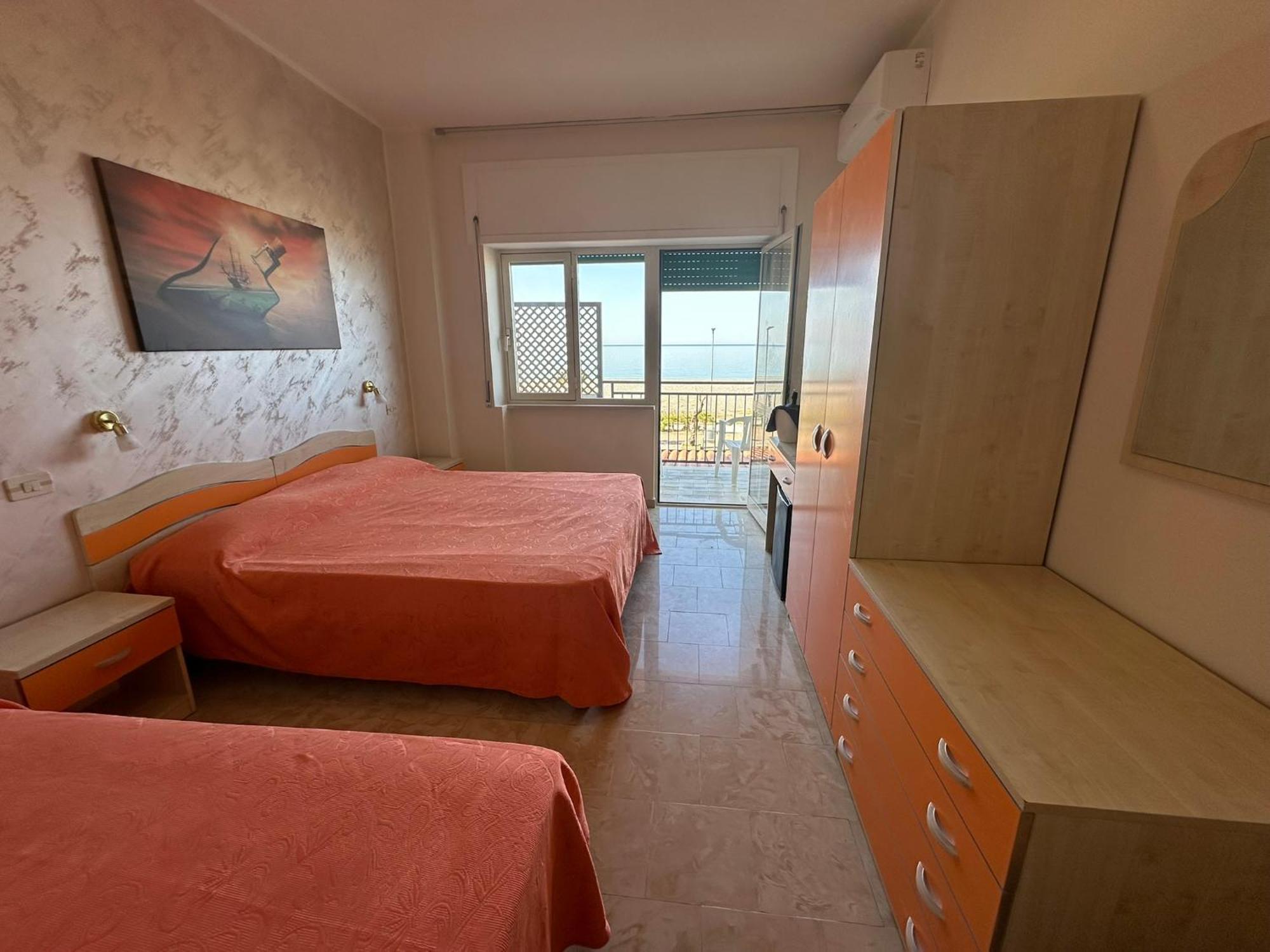 Hotel Germania Praia a Mare Exterior foto